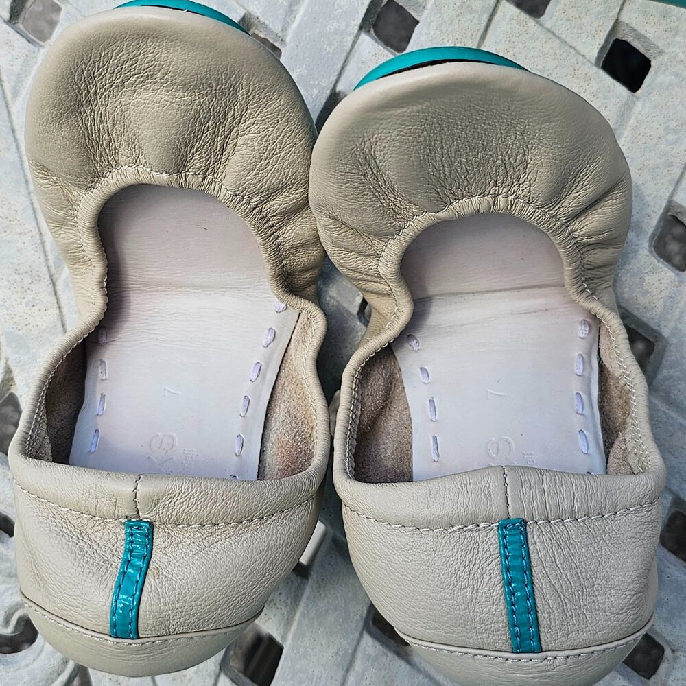 Tieks 7